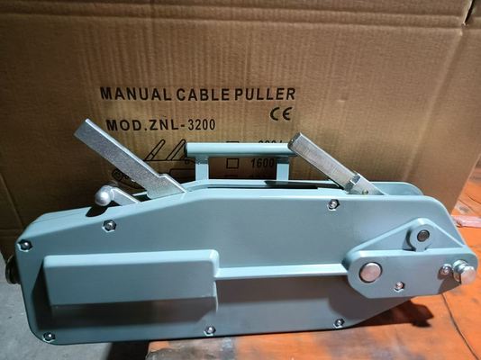 acheter Treuil Tirfor en acier doux robuste avec conception portable pour le levage dans la construction et l'industrie online manufacture