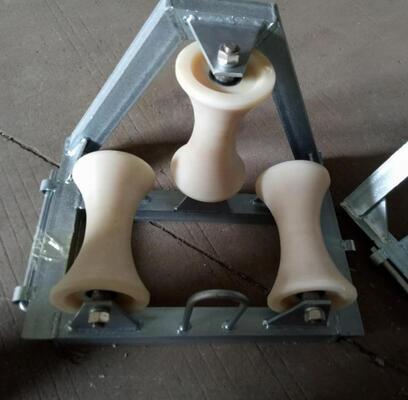 acheter Guide industriel de roulement de câble à 90 degrés avec roues en nylon et charge nominale de 10KN pour un tirage en douceur du câble online manufacture