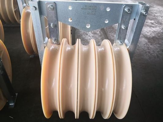 Blocs de poulie en aluminium pour deux conducteurs à trois fils 300-900 mm2 40-105 kn